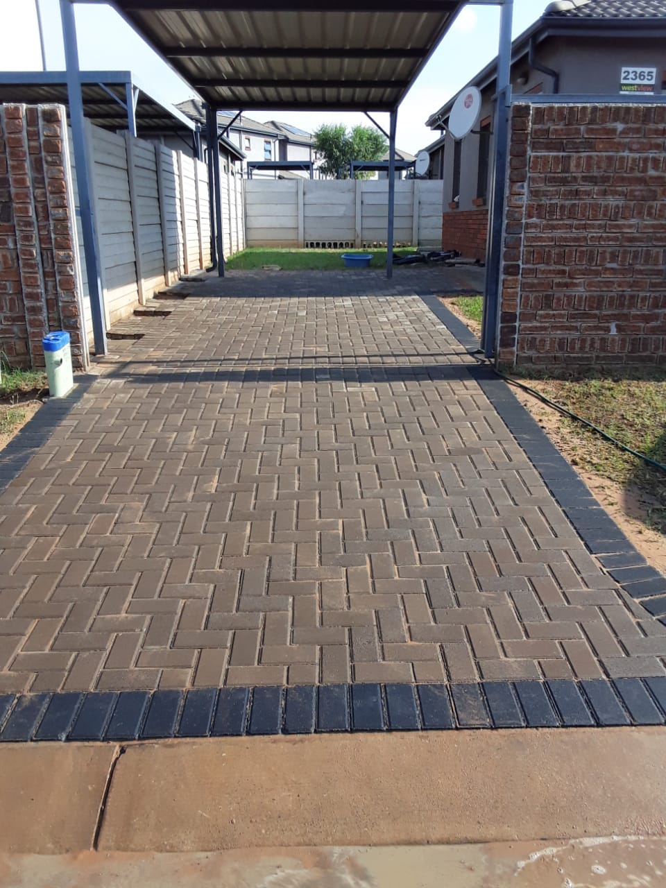 040D8169-28C1-46D1-B1AB-7F805EEDB05D